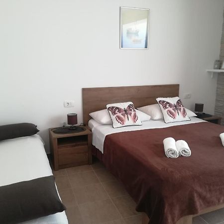 Apartmani “Kresimir” Omiš Eksteriør billede