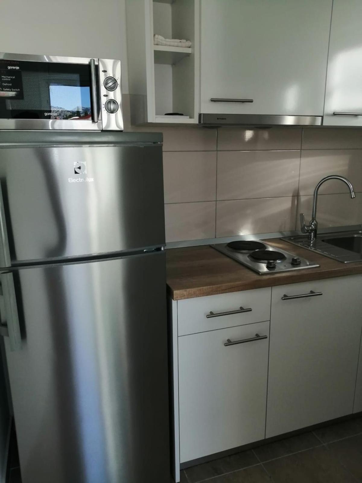 Apartmani “Kresimir” Omiš Eksteriør billede