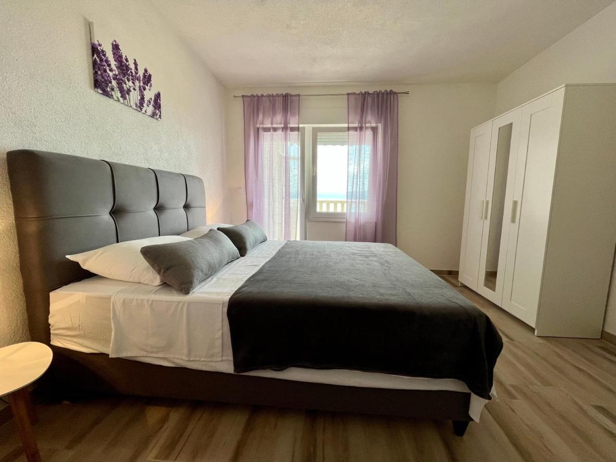 Apartmani “Kresimir” Omiš Eksteriør billede