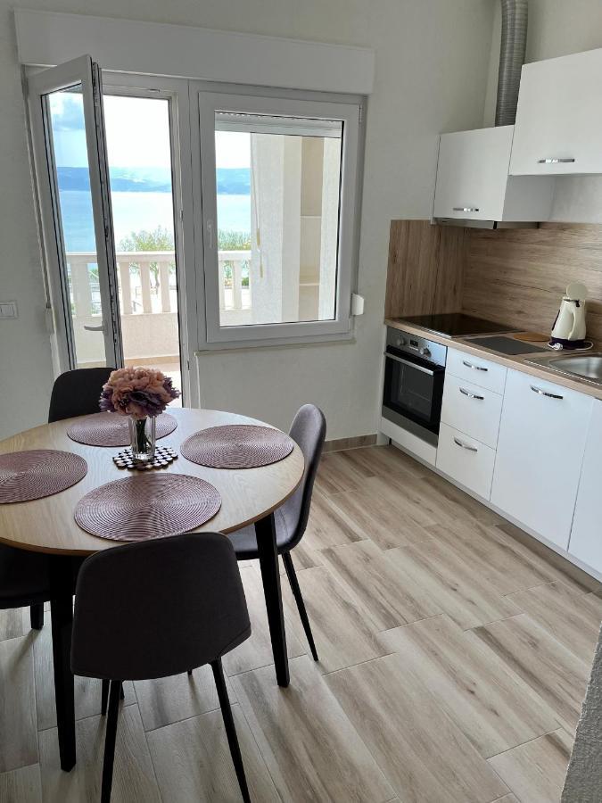 Apartmani “Kresimir” Omiš Eksteriør billede