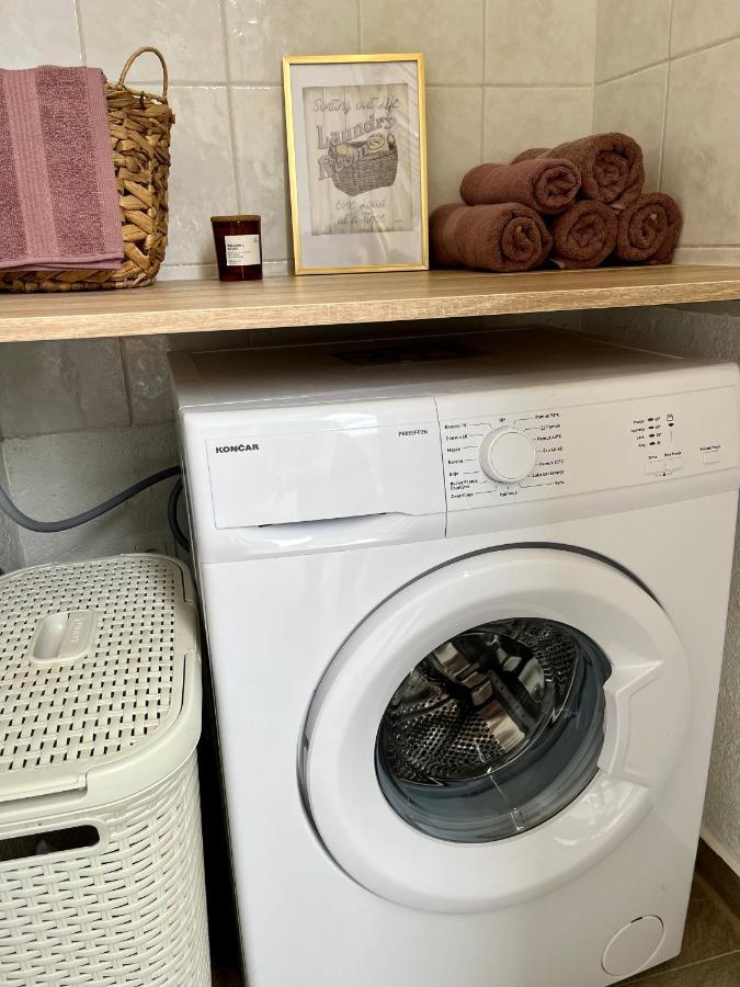 Apartmani “Kresimir” Omiš Eksteriør billede