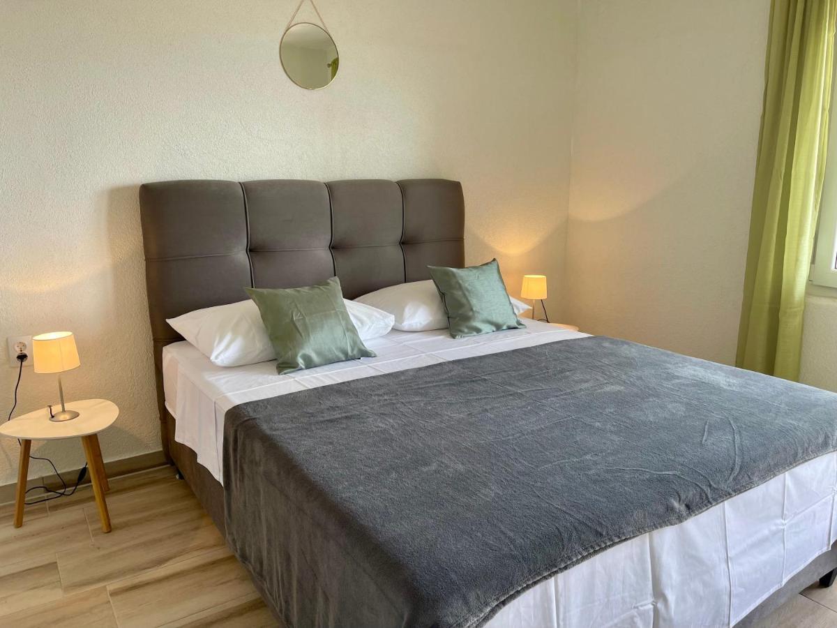 Apartmani “Kresimir” Omiš Eksteriør billede