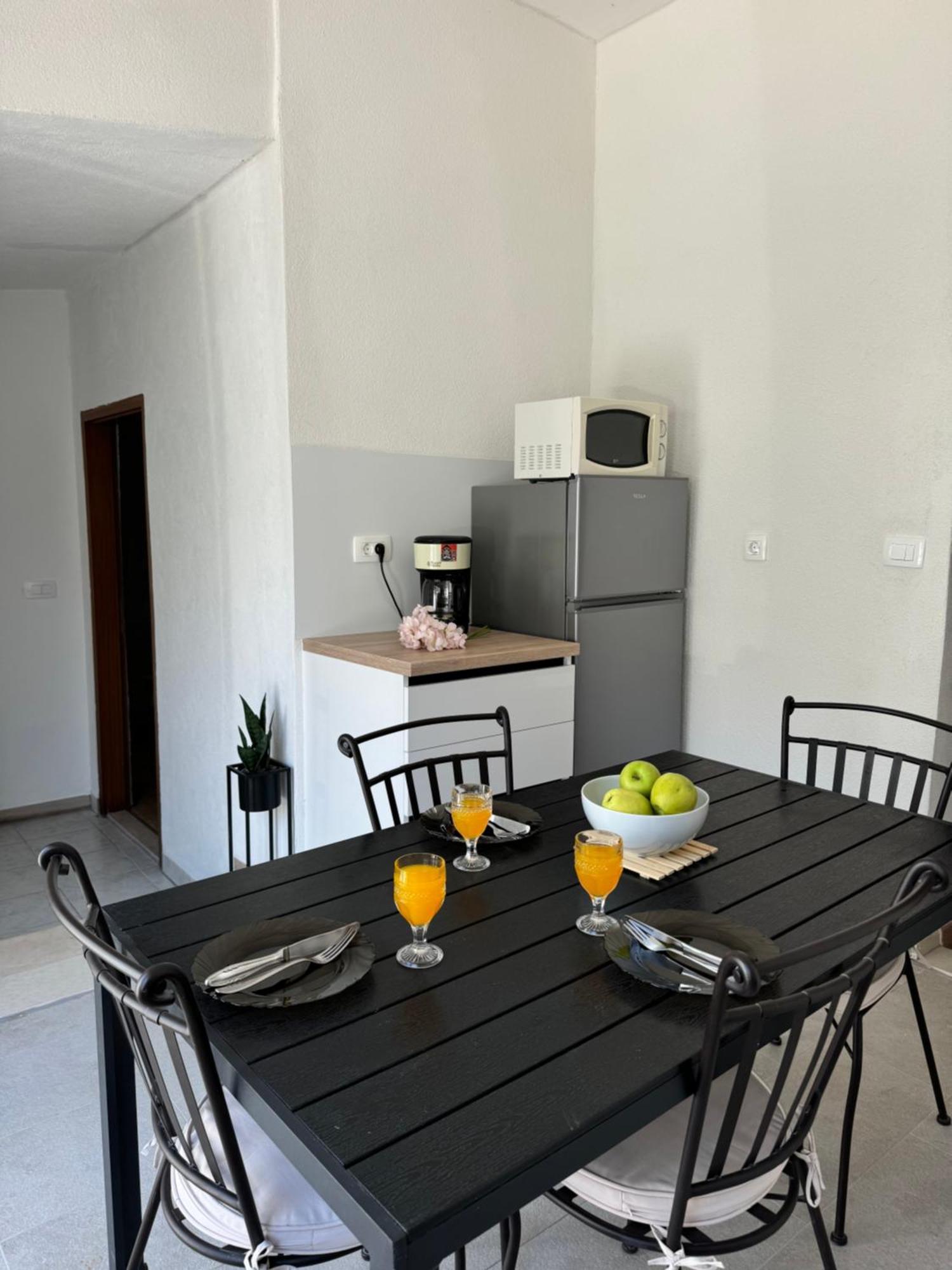 Apartmani “Kresimir” Omiš Eksteriør billede