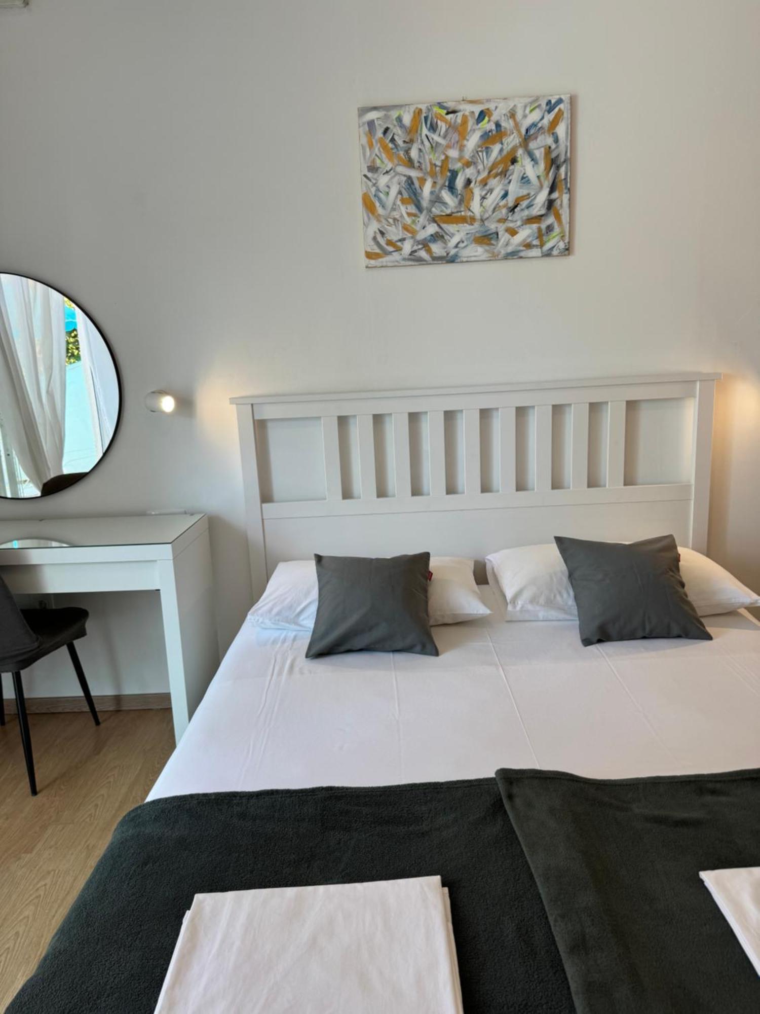 Apartmani “Kresimir” Omiš Eksteriør billede